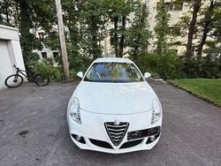 Weiß Gebraucht 2015 Alfa Romeo Giulietta Impression Kleinwagen | 6.999 €