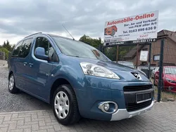 Gebraucht 2011 Peugeot Partner Tepee Family Van / Kleinbus | 5.700 € (Fairer Preis)