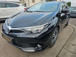 Schwarz Gebraucht 2018 Toyota Auris Hybrid Edition-S Limousine | 14.999 €