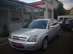 Silber Gebraucht 2005 Opel Signum Edition Kombi | 2.450 € (Etwas zu teuer)
