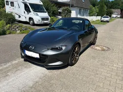 Grau Gebraucht 2019 Mazda MX5 Edition Cabrio | 24.000 € (Etwas zu teuer)