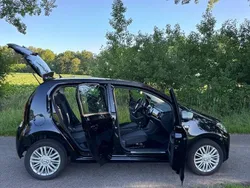 Schwarz Gebraucht 2014 VW up! Cup Kleinwagen | 6.359 € (Teuer)