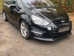 Schwarz Gebraucht 2013 Ford S-MAX Titanium Van / Kleinbus | 9.200 € (Fairer Preis)