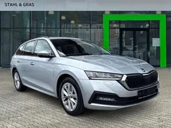 Silber Gebraucht 2022 Skoda Octavia Ambition Kombi | 21.990 € (Fairer Preis)