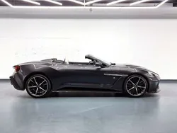 Grau Gebraucht 2018 Aston Martin Vanquish Cabrio | 703.300 €