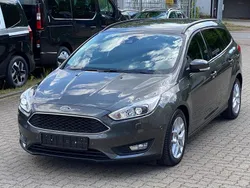 Grau Gebraucht 2018 Ford Focus Limousine | 12.290 € (Guter Preis)