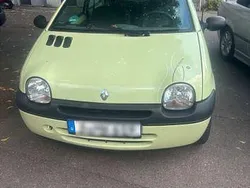 Grün Gebraucht 2006 Renault Twingo Authentique Kleinwagen | 1.200 € (Guter Preis)