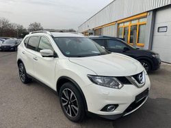 Weiß Gebraucht 2017 Nissan X-Trail N-Connecta SUV | 16.499 € (Fairer Preis)