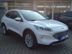 Weiß Gebraucht 2021 Ford Kuga Titanium SUV | 26.480 € (Fairer Preis)