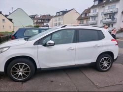 Weiß Gebraucht 2016 Peugeot 2008 SUV | 7.500 € (Fairer Preis)