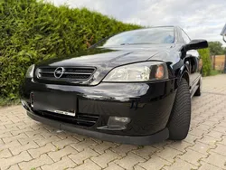 Schwarz Gebraucht 2003 Opel Astra Coupé | 1.600 € (Fairer Preis)