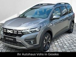 Grau Neu 2025 Dacia Jogger Expression Limousine | 20.970 € (Guter Preis)