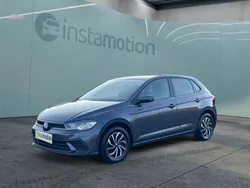Grau Gebraucht 2024 VW Polo IQ Drive Limousine | 21.559 € (Fairer Preis)