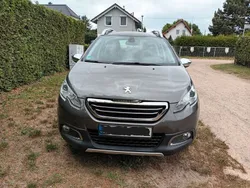 Grau Gebraucht 2016 Peugeot 2008 Allure SUV | 7.500 € (Fairer Preis)
