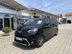Schwarz Gebraucht 2024 Toyota Proace Verso Team Kombi | 41.990 € (Teuer)