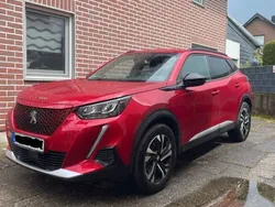 Rot Gebraucht 2023 Peugeot e-2008 Allure SUV | 18.900 € (Guter Preis)