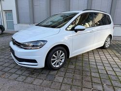 Weiß Gebraucht 2021 VW Touran Comfortline Van / Kleinbus | 18.999 € (Superpreis)