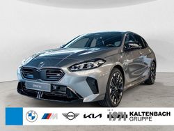 Grau Neu 2026 BMW M135 Performance Kleinwagen | 53.990 € (Fairer Preis)