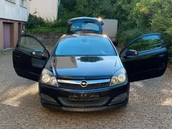 Schwarz Gebraucht 2008 Opel Astra GTC Selection Limousine | 1.600 € (Fairer Preis)