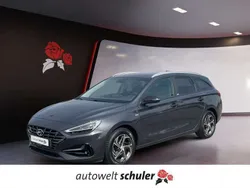 Dark knight Gebraucht 2020 Hyundai i30 Intro Edition Kombi | 17.980 € (Guter Preis)