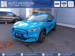 Blau Gebraucht 2022 Ford Mustang Mach-E SUV | 27.550 € (Superpreis)