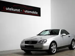 Silber Gebraucht 2000 Mercedes SLK230 AMG Cabrio | 11.800 € (Teuer)