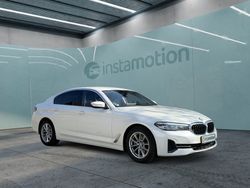 Weiß Gebraucht 2022 BMW 520 Limousine | 32.600 € (Fairer Preis)