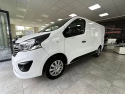 Weiß Gebraucht 2018 Opel Vivaro Van | 14.999 € (Fairer Preis)
