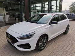 Atlas white Gebraucht 2024 Hyundai i30 Advantage Limousine | 22.290 € (Fairer Preis)