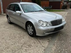 Silber Gebraucht 2004 Mercedes C200 Avantgarde Kombi | 1.289 € (Fairer Preis)