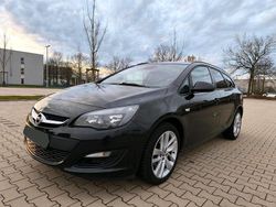 Schwarz Gebraucht 2015 Opel Astra Eco Kombi | 6.200 € (Fairer Preis)