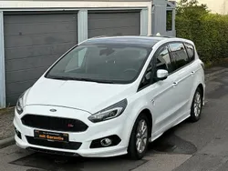 Weiß Gebraucht 2018 Ford S-MAX ST-Line Van / Kleinbus | 14.700 € (Fairer Preis)