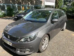 Grau Gebraucht 2020 Peugeot 308 Active Kombi | 6.902 € (Superpreis)