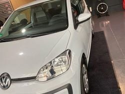 Silber Gebraucht 2017 VW up! move up! Kleinwagen | 5.999 € (Etwas zu teuer)