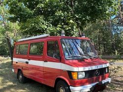 Rot Gebraucht 1980 Mercedes 300 Van / Kleinbus | 10.000 €