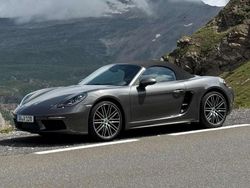 Grau Gebraucht 2017 Porsche Boxster Cabrio | 57.100 € (Etwas zu teuer)