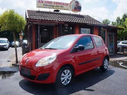 Rot Gebraucht 2009 Renault Twingo Authentique Kleinwagen | 1.290 € (Guter Preis)