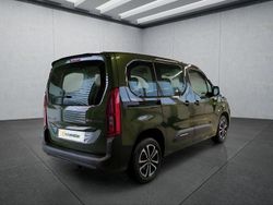 Grün Gebraucht 2024 Citroën Berlingo Van / Kleinbus | 20.949 € (Fairer Preis)