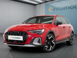 Rot Gebraucht 2024 Audi A3 S-Line Limousine | 40.499 €