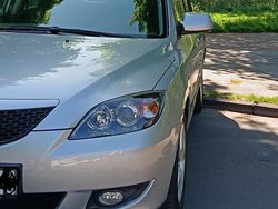 Grau Gebraucht 2005 Mazda 3 Limousine | 3.000 € (Fairer Preis)