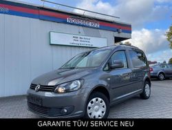 Grau Gebraucht 2015 VW Caddy Team Van / Kleinbus | 10.690 € (Fairer Preis)