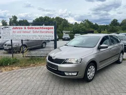 Beige Gebraucht 2014 Skoda Rapid Ambition Kombi | 8.799 € (Fairer Preis)