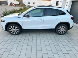 Weiß Gebraucht 2022 Mercedes EQA250 Advanced SUV | 30.700 € (Guter Preis)