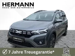 Dolomit grau / schiefer grau Gebraucht 2025 Dacia Jogger Expression Limousine | 23.110 € (Etwas zu teuer)