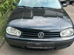 Schwarz Gebraucht 2003 VW Golf IV Limousine | 825 € (Guter Preis)