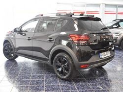 Perlmuttschwarz Gebraucht 2023 Dacia Sandero Extreme Kleinwagen | 14.780 € (Fairer Preis)