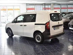 Weiß Gebraucht 2022 Renault Kangoo Rapid Extra Van / Kleinbus | 11.770 € (Fairer Preis)