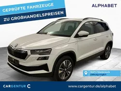Moon weiss perleffekt Gebraucht 2022 Skoda Karoq Tour SUV | 22.195 € (Fairer Preis)