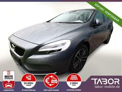 Grau Gebraucht 2019 Volvo V40 Momentum Kombi | 18.588 € (Fairer Preis)