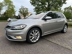 Beige Gebraucht 2017 VW Golf VII Highline Limousine | 14.999 € (Fairer Preis)